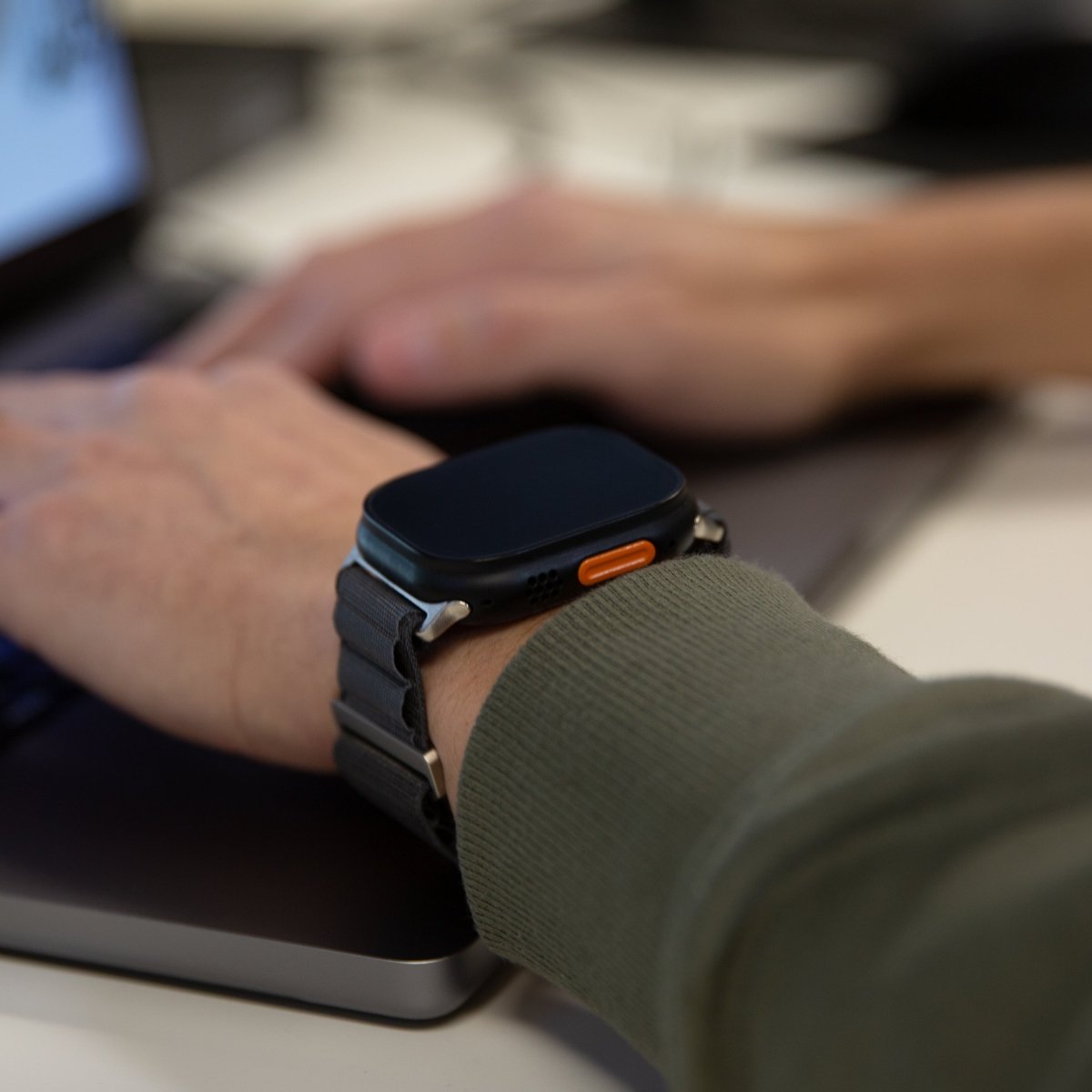 Mobilize Nylon Watch Band - Alpine - Titanium Connector - For Apple 38/40/41Mm - Dark Grey - 123TelecomShop